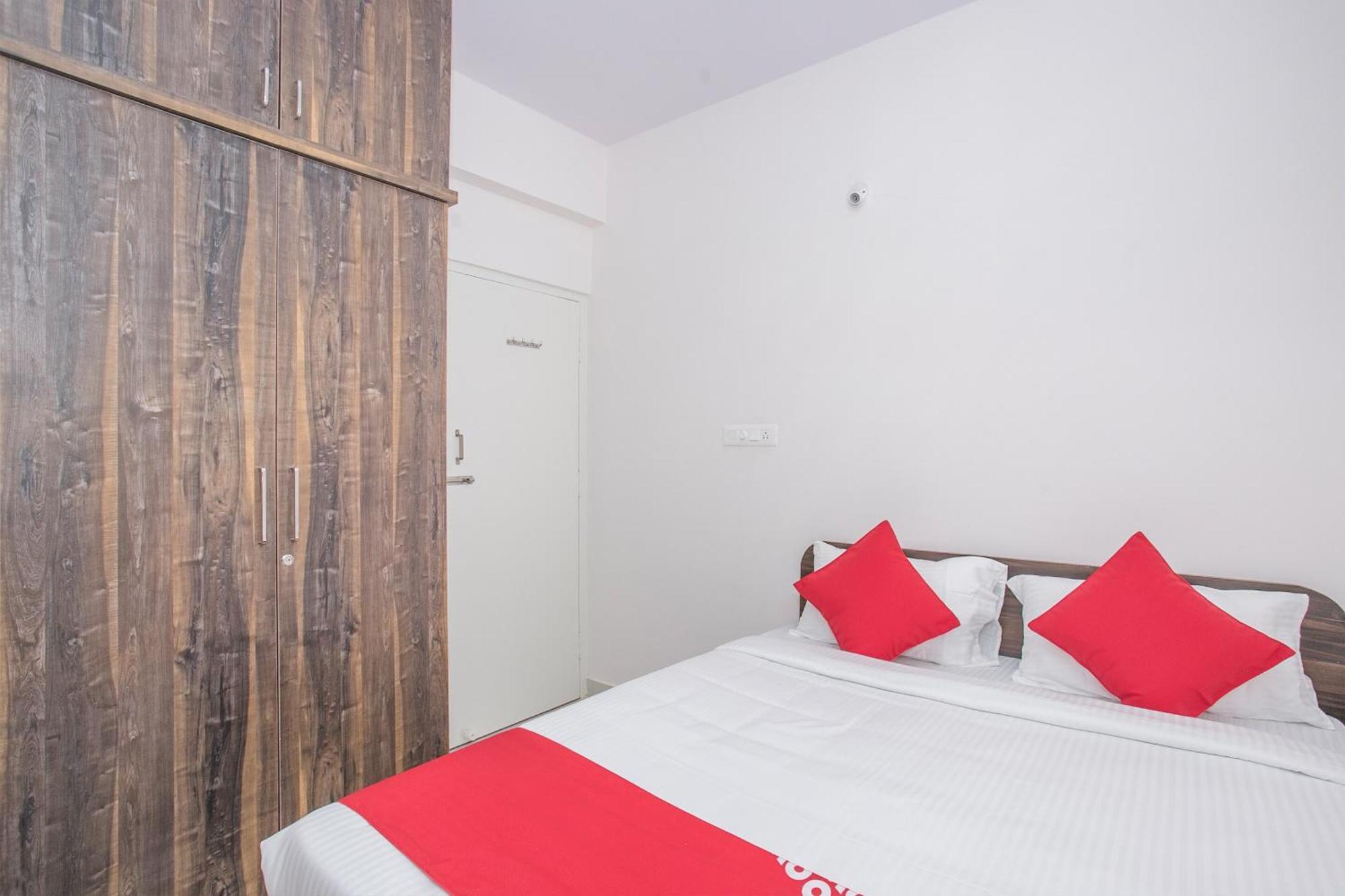 Oyo 13120 Ambrosia Hotell Bangalore Eksteriør bilde
